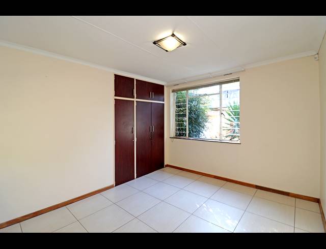 4 BEDROOM HOUSE FOR SALE IN ORCHARDS